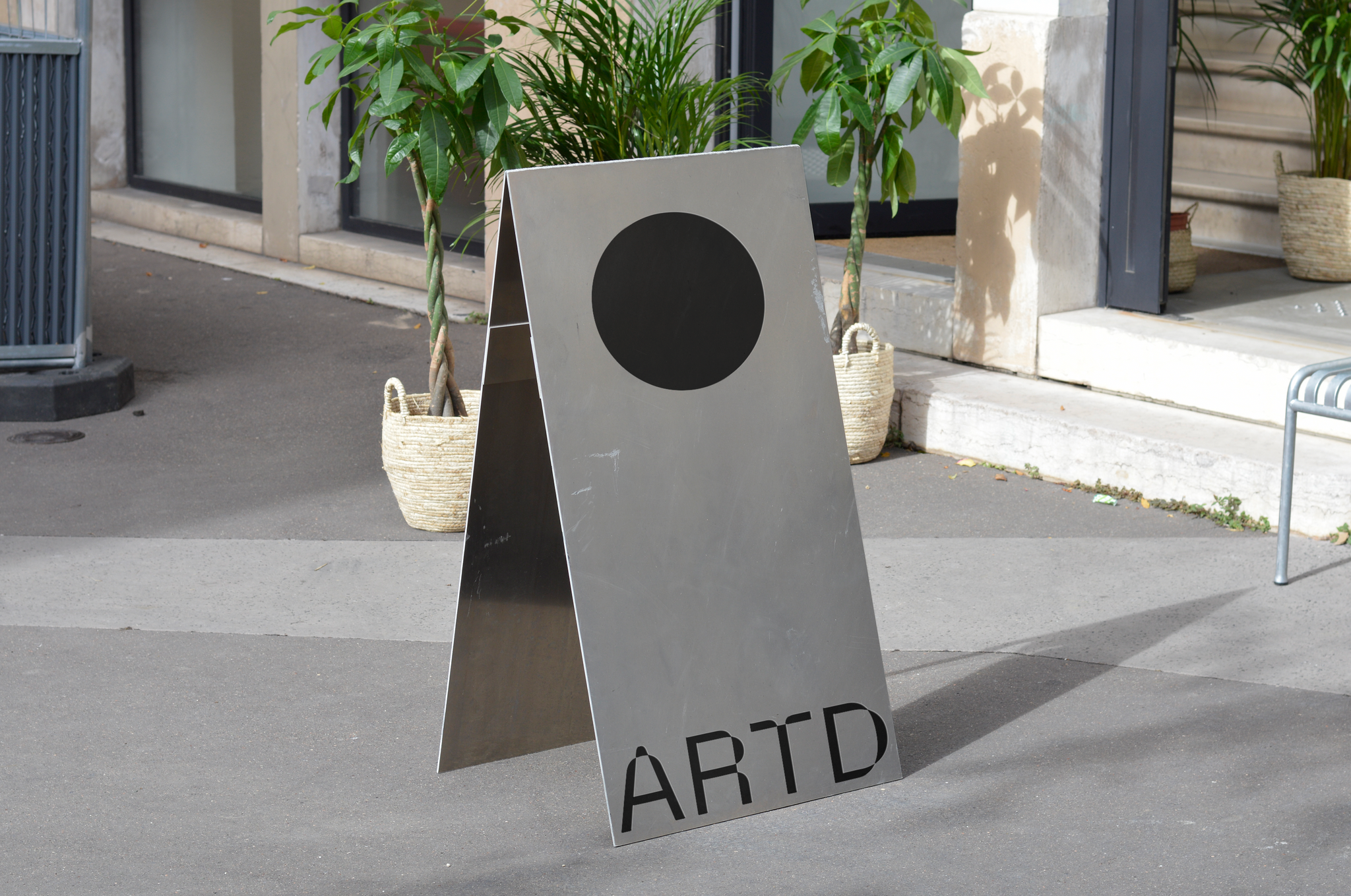 ARTD-C03MTL-Metallic A-Frame-001